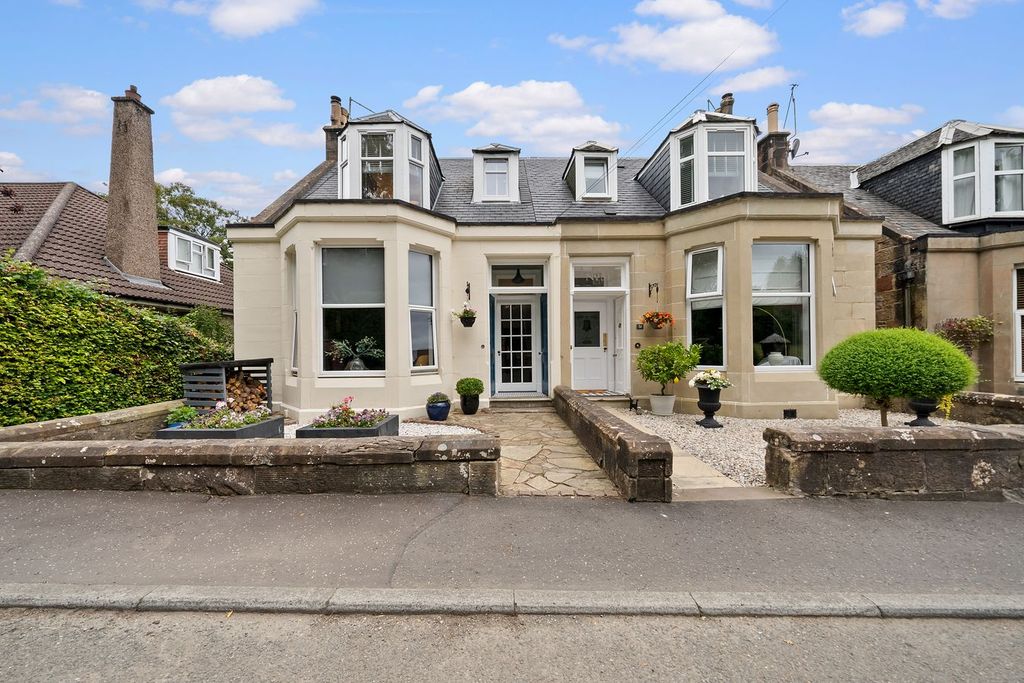 Property photo 1 of 61