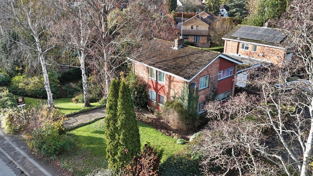 Property photo 2 of 24