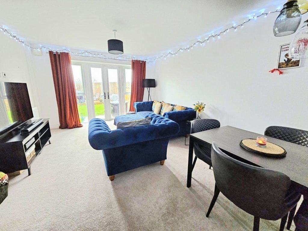 Property photo 2 of 19 Pbox-Img.Jpg