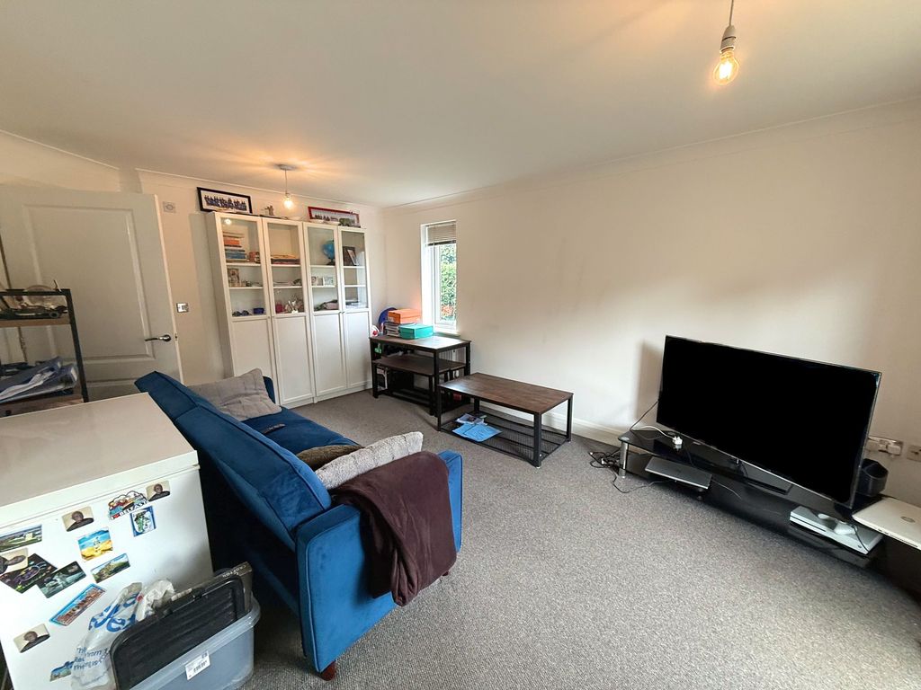 Property photo 3 of 15