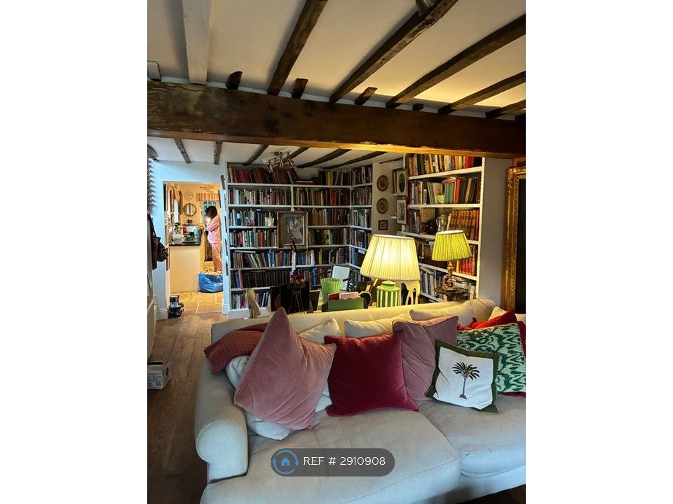 Property photo 3 of 11