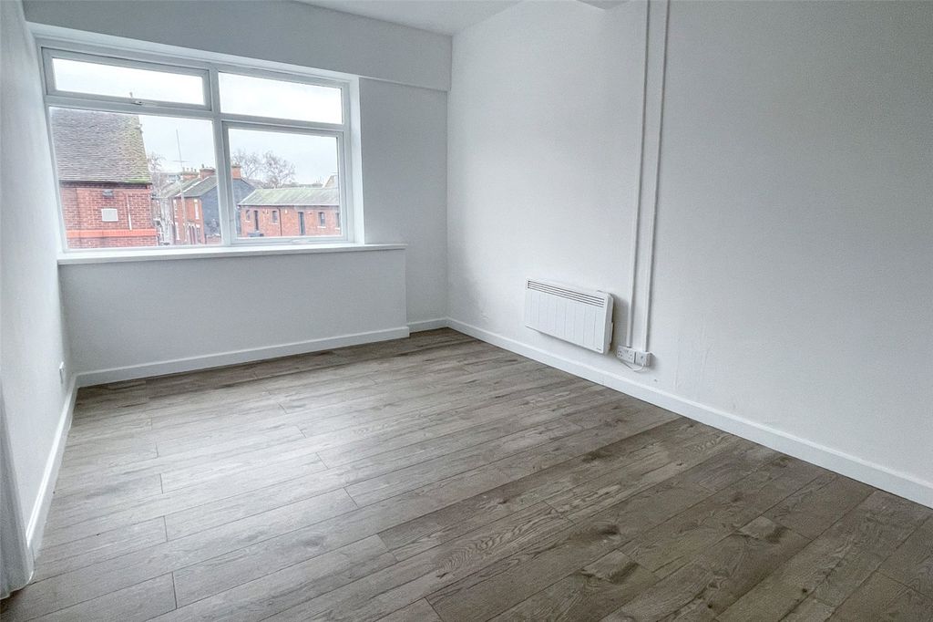 Property photo 1 of 9 Picture No. 08