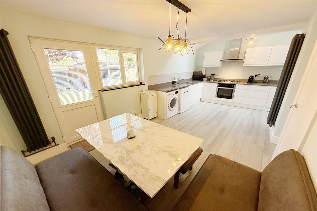 Property photo 3 of 21 Kitchen Diner
