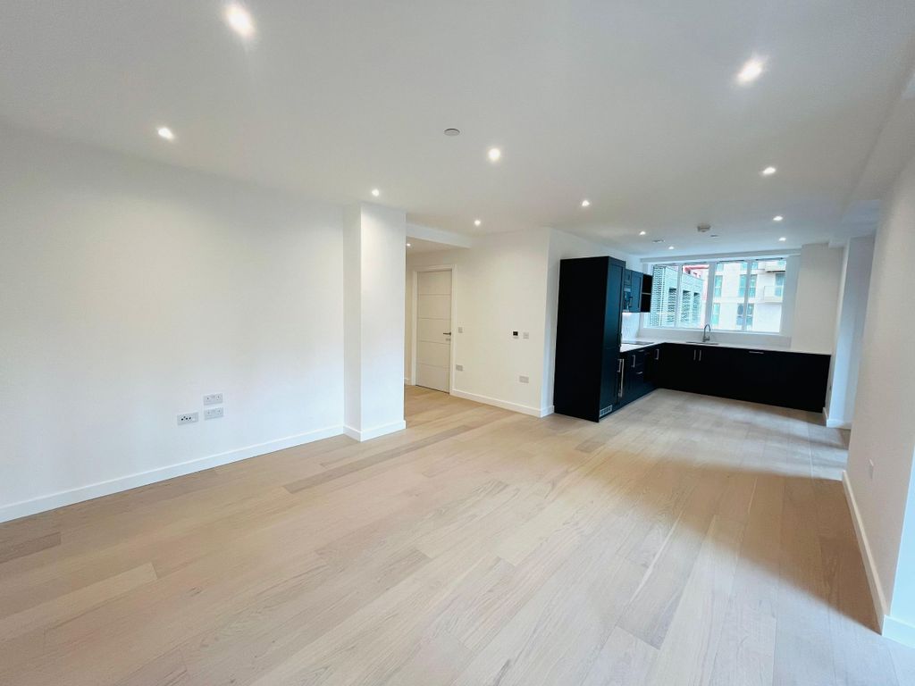 Property photo 1 of 25