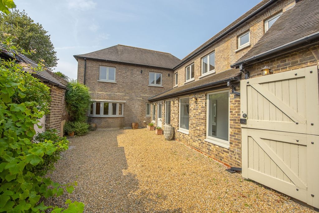 Property photo 1 of 36 The-Coach-House-c...
