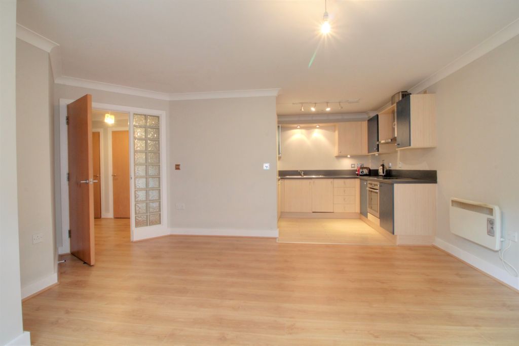 Property photo 2 of 7