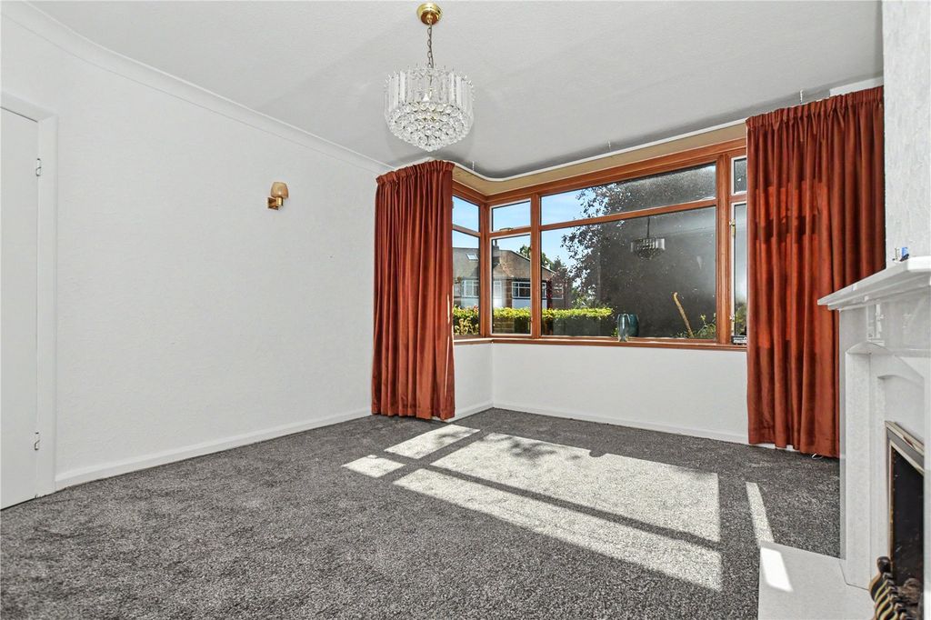 Property photo 3 of 21 Picture No. 25
