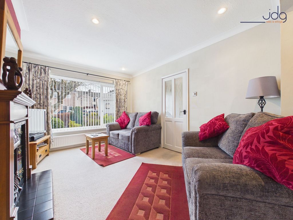 Property photo 2 of 17 Cosy Lounge With Coal Fire