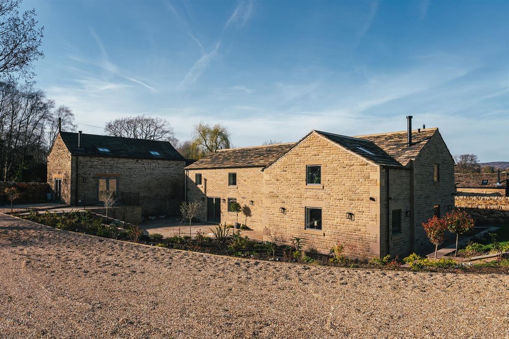 Property photo 1 of 65 Exterior And Gardens