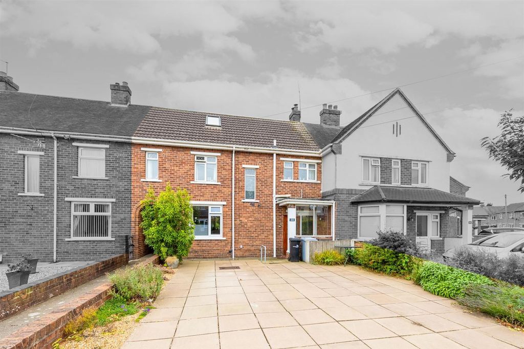 Property photo 1 of 18 35Weaverroad-2.Jpg