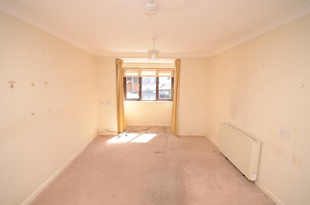 Property photo 2 of 6