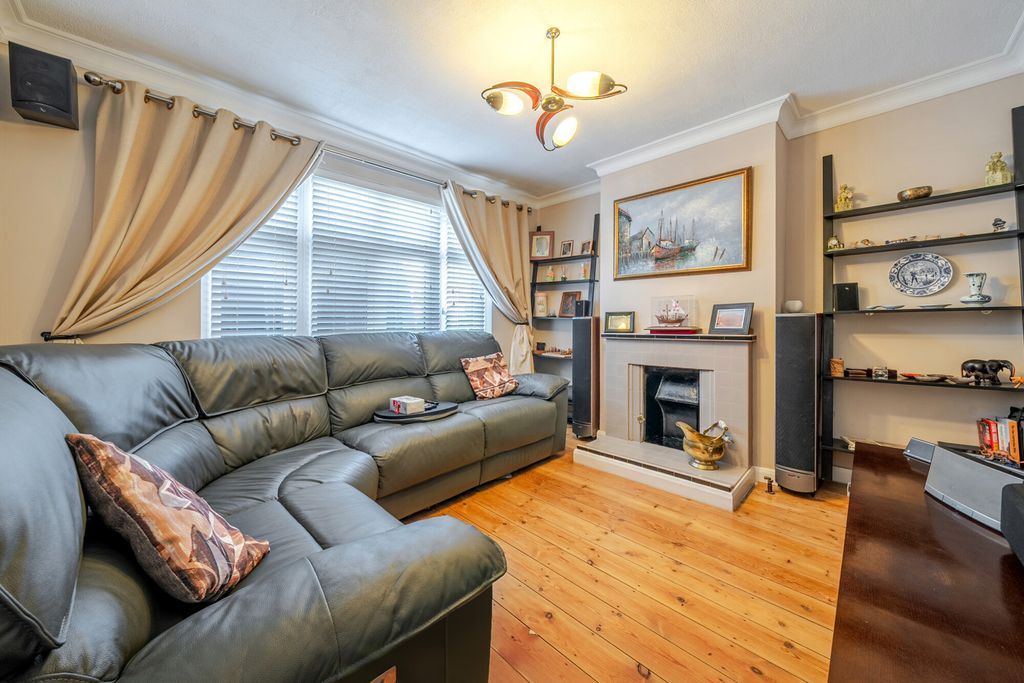 Property photo 2 of 23 1481480-3-6A3968c...