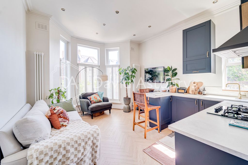 Property photo 1 of 8 Ndb04581_Enfused