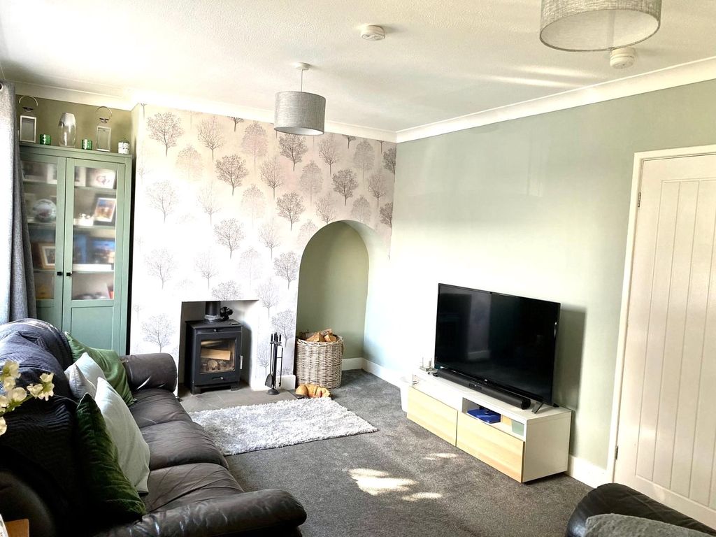Property photo 2 of 16 Picture No. 32