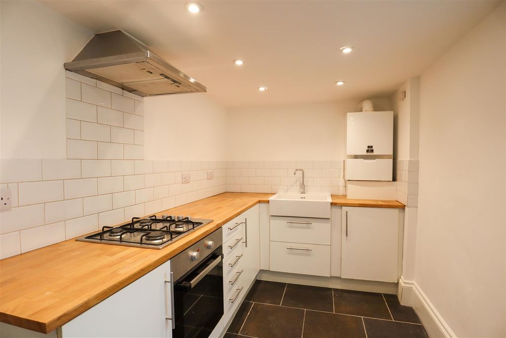 Property photo 3 of 12 Img_2204.Jpg