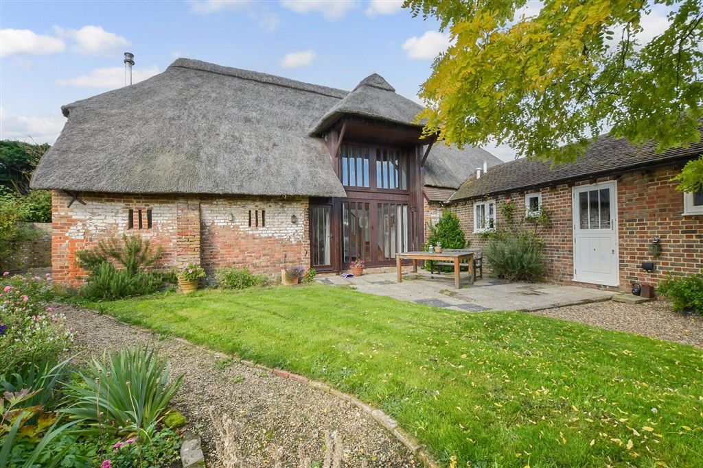 Property photo 2 of 17 External (Web)