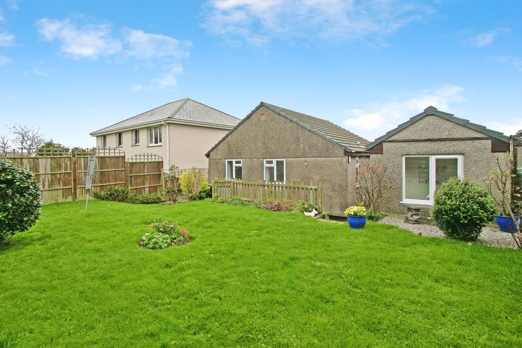 Property photo 3 of 19 Photo