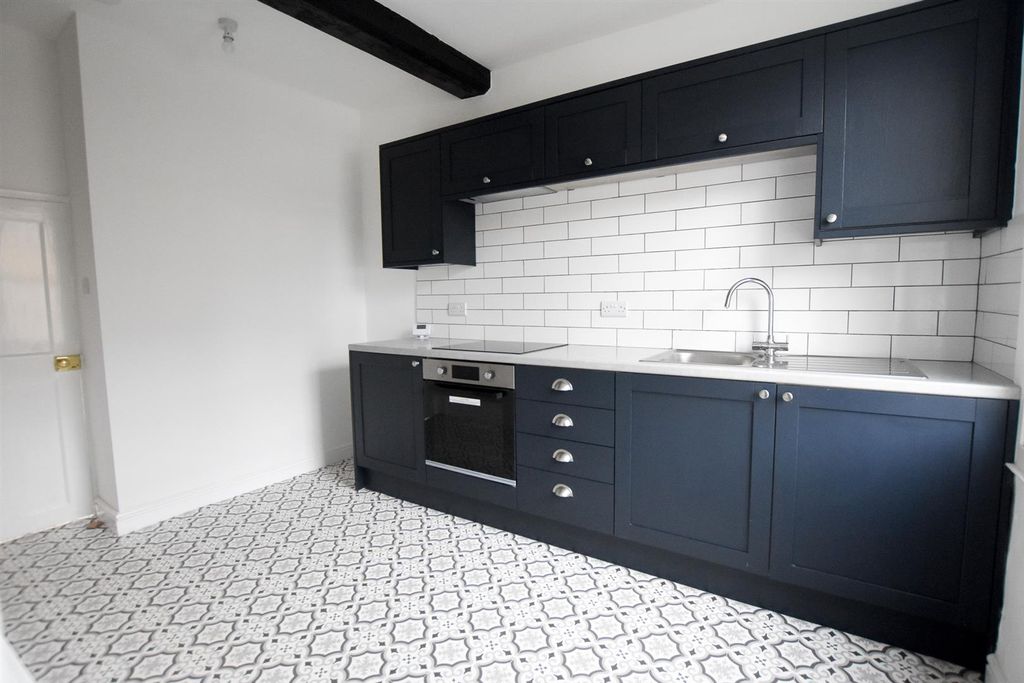 Property photo 2 of 12 Kitchen/Diner