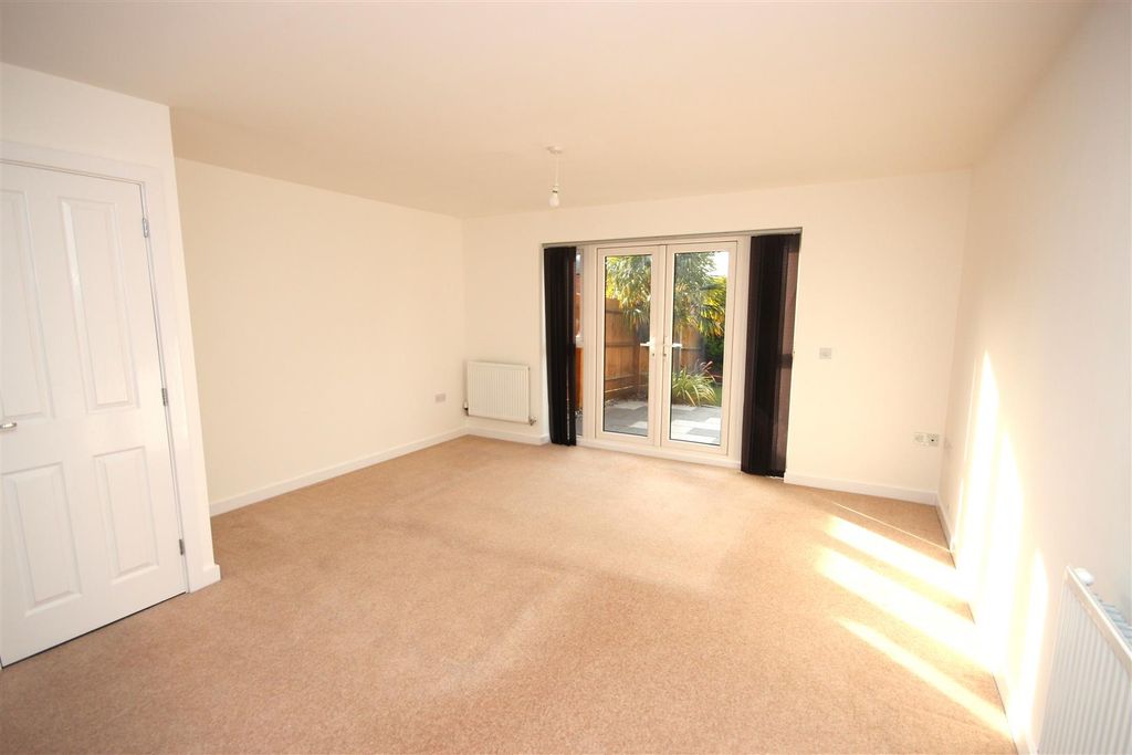 Property photo 2 of 8 Img_4205.Jpg