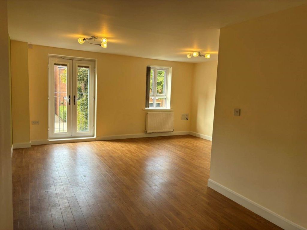 Property photo 3 of 5