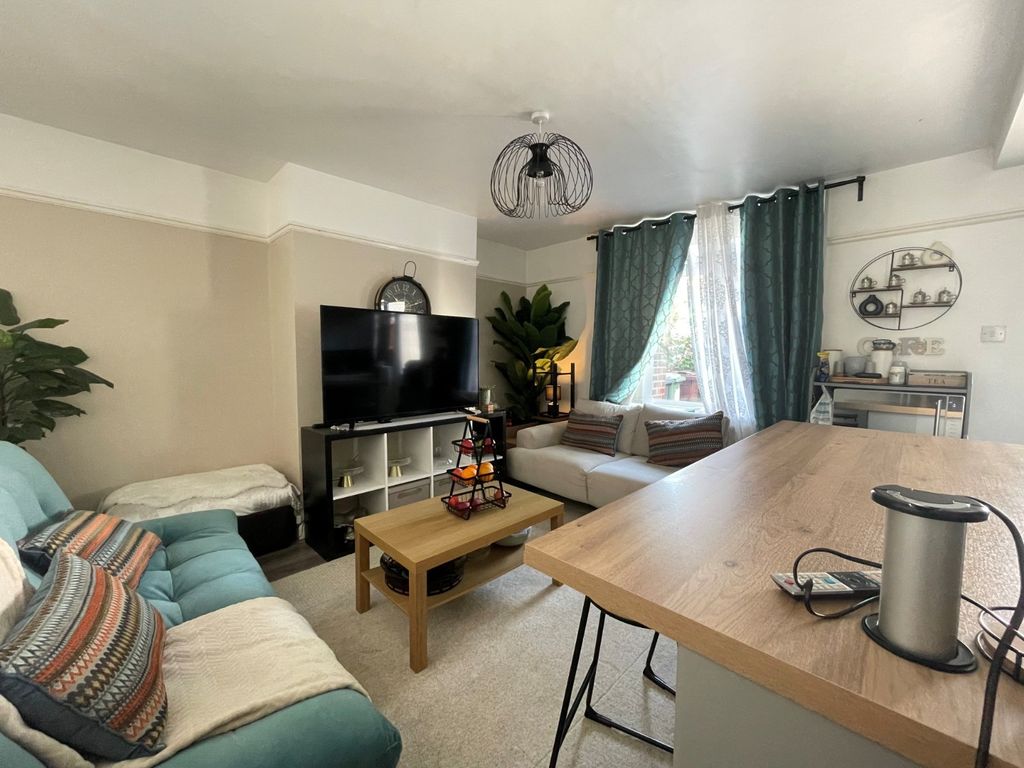 Property photo 2 of 11 Picture No. 05