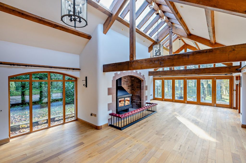 Property photo 2 of 39 Sun Room