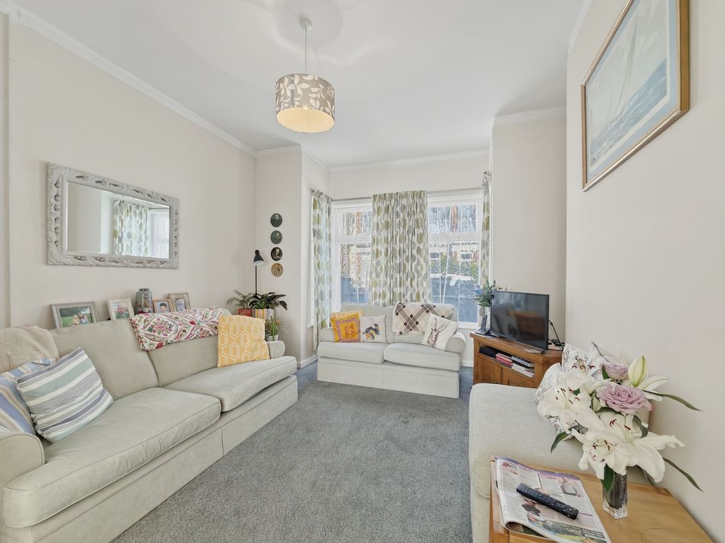 Property photo 2 of 16