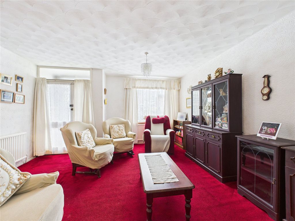 Property photo 3 of 16 Picture No. 05