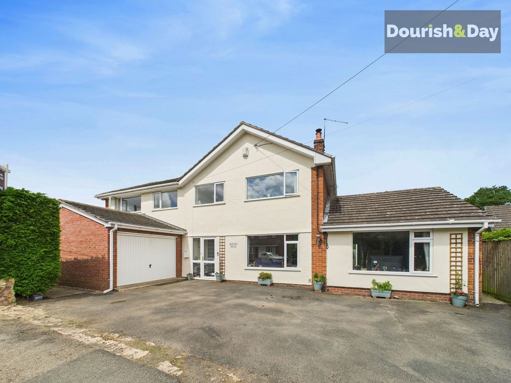 Property photo 1 of 32