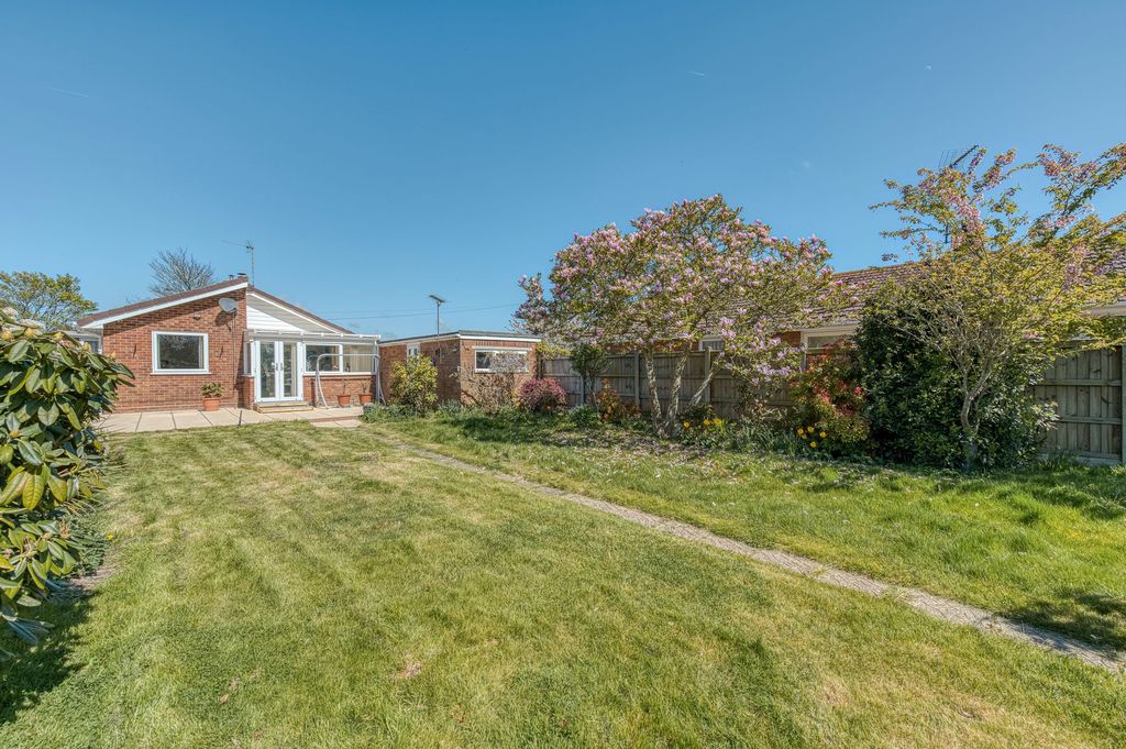 Property photo 2 of 21