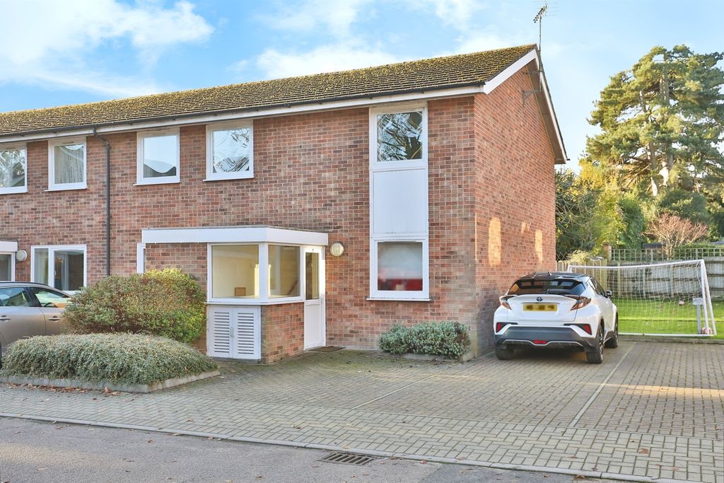 Property photo 1 of 17