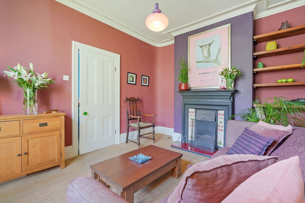 Property photo 2 of 44 Living Room