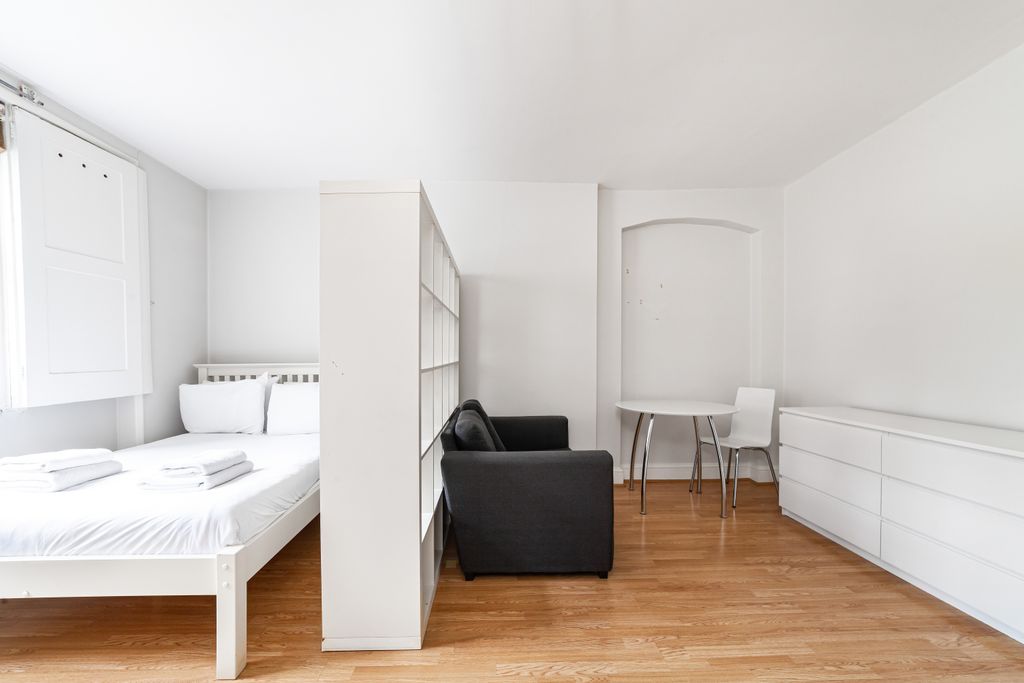 Property photo 3 of 22