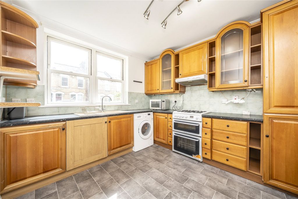 Property photo 3 of 13 Kitchen