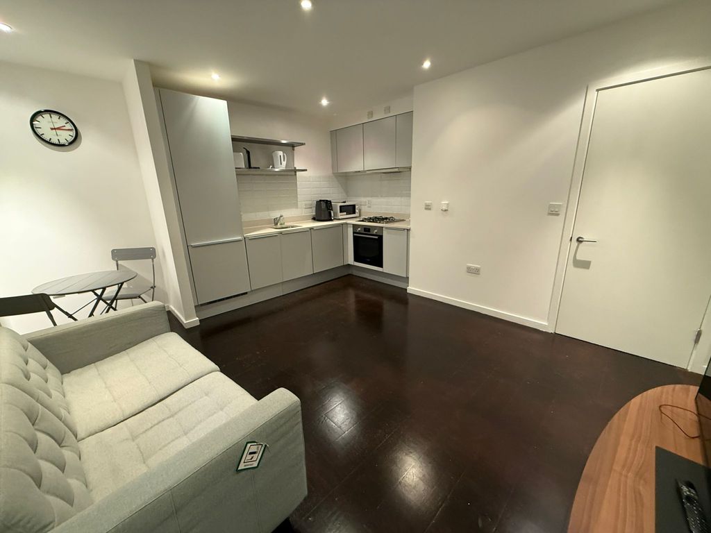 Property photo 2 of 9 Gallery