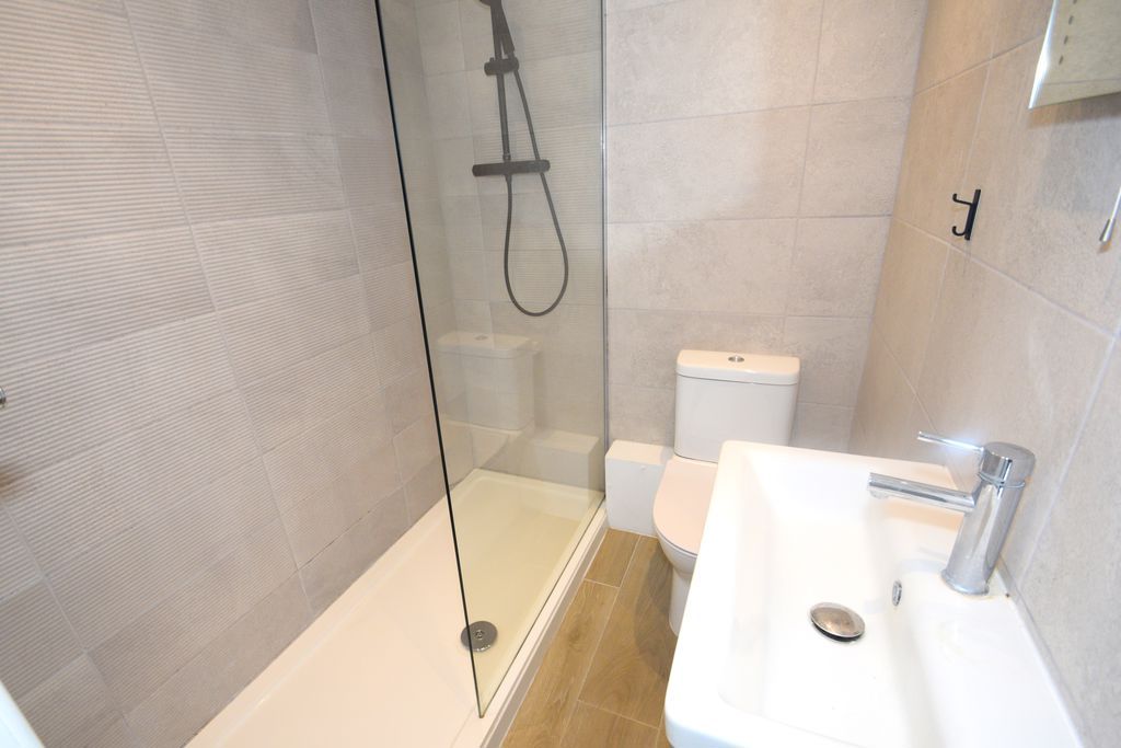 Property photo 2 of 9 Photo 9