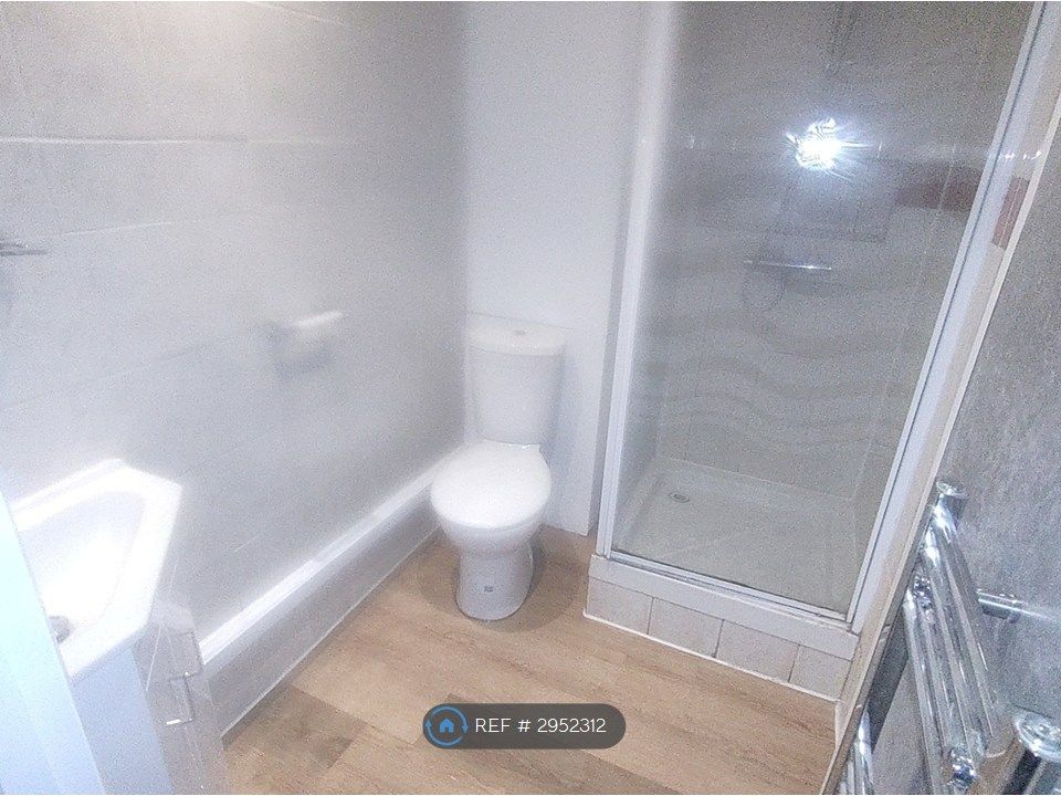 Property photo 3 of 4