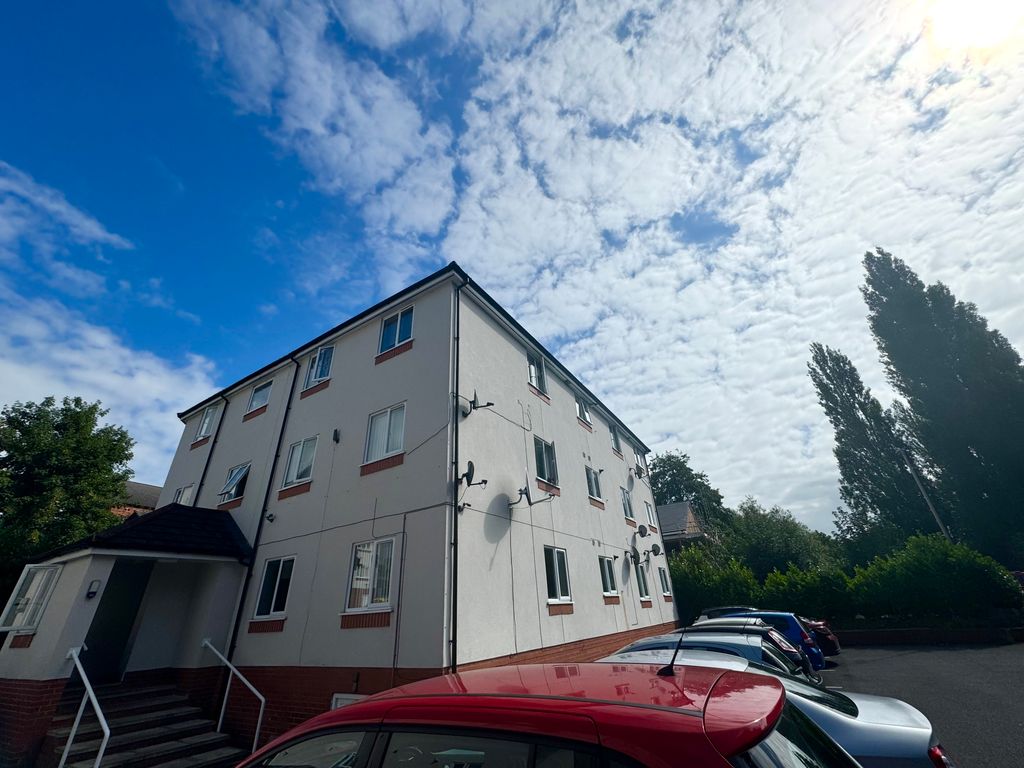 Property photo 1 of 6