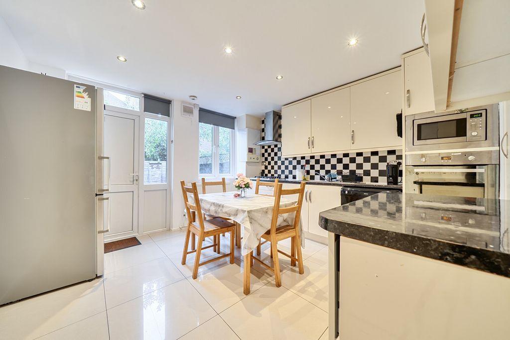 Property photo 2 of 18 1527313 (1).Jpg