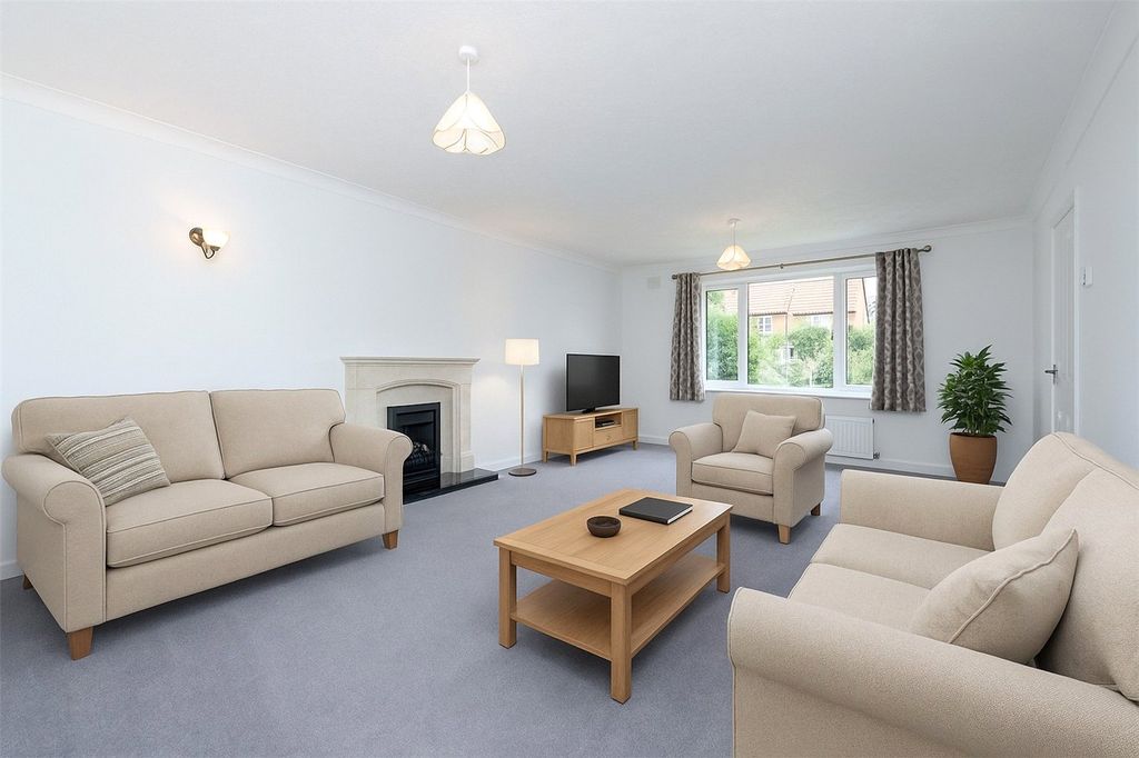 Property photo 3 of 13 Picture No. 28
