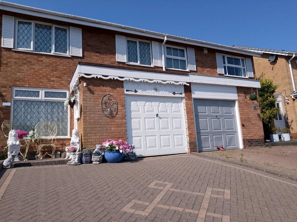 Property photo 1 of 18