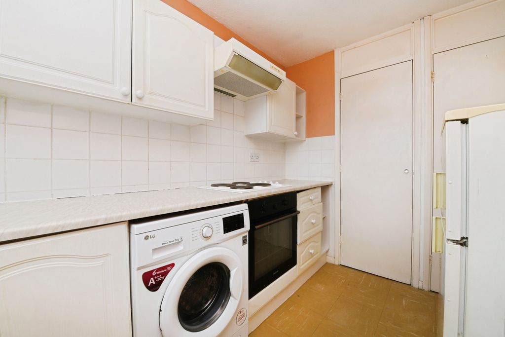 Property photo 2 of 13 Photo