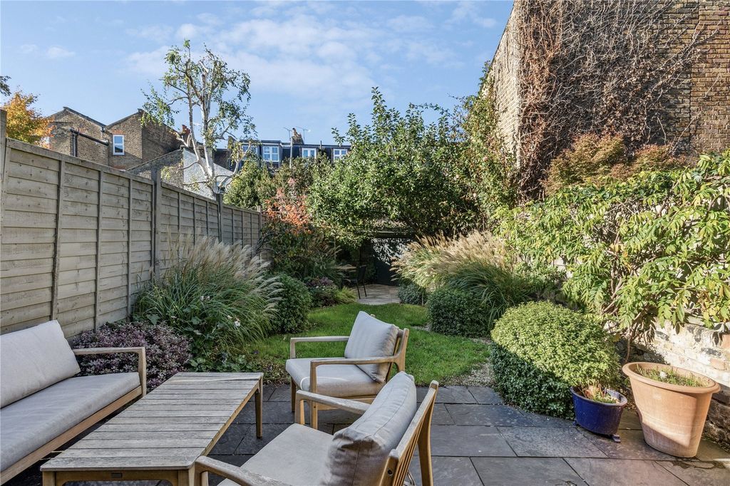 Property photo 2 of 11 Picture No. 43