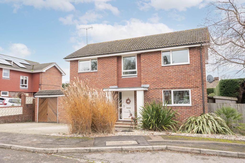 Property photo 1 of 24