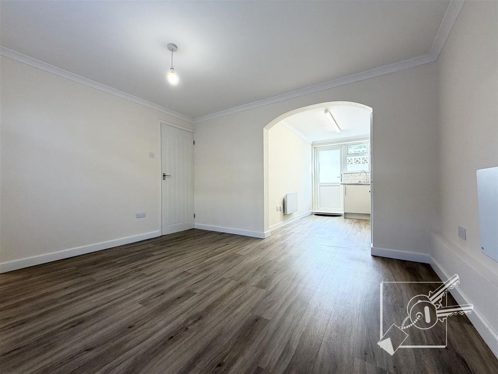 Property photo 2 of 12 Living Room