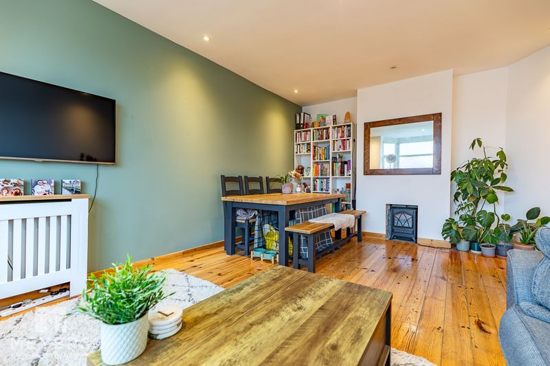 Property photo 2 of 11 Photo 11