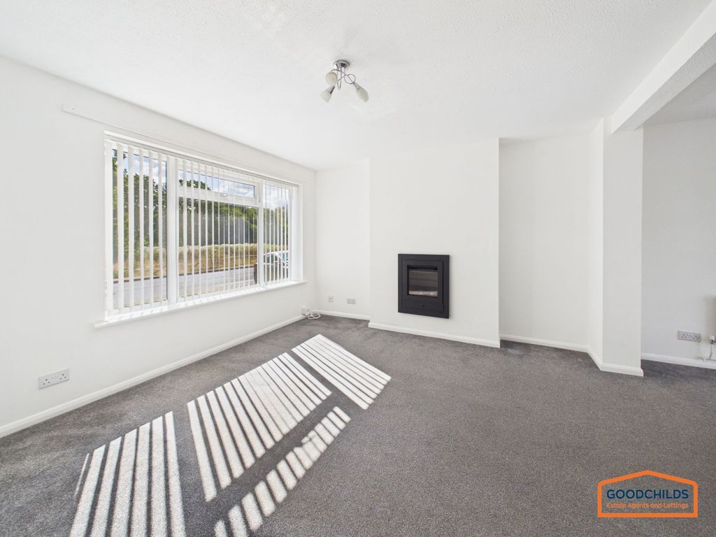 Property photo 3 of 27