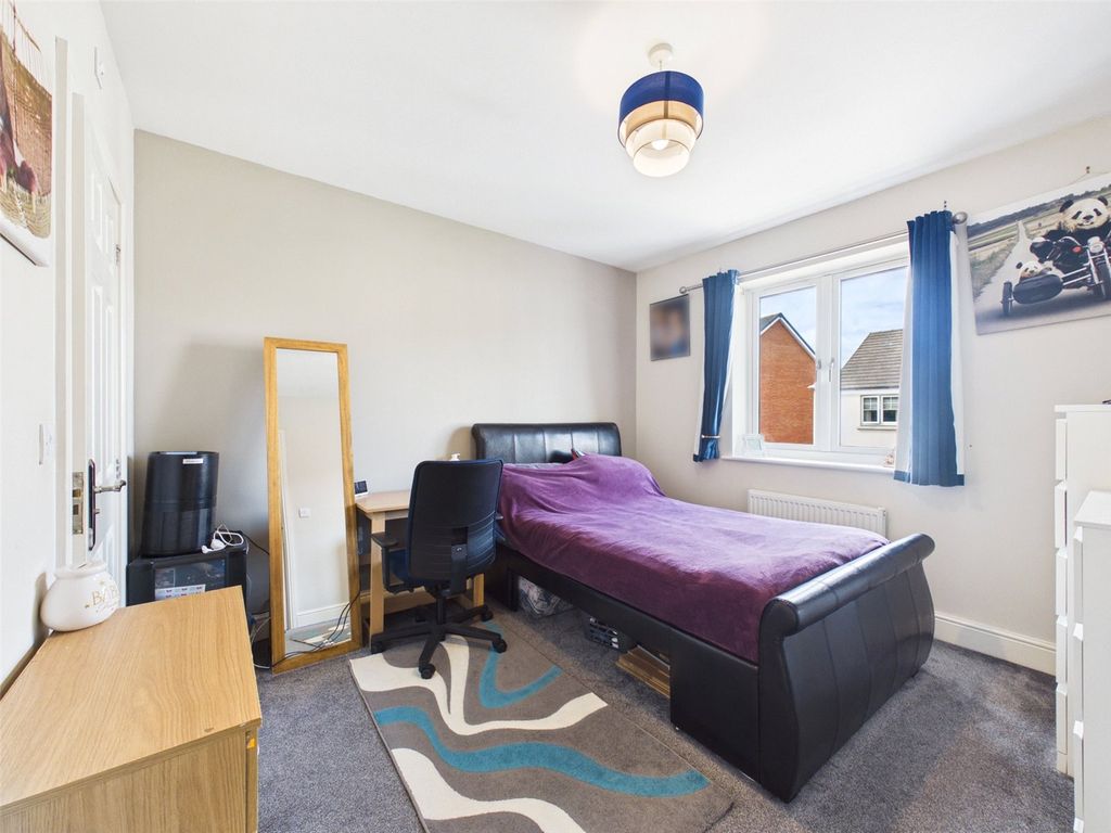Property photo 3 of 13 Picture No. 28
