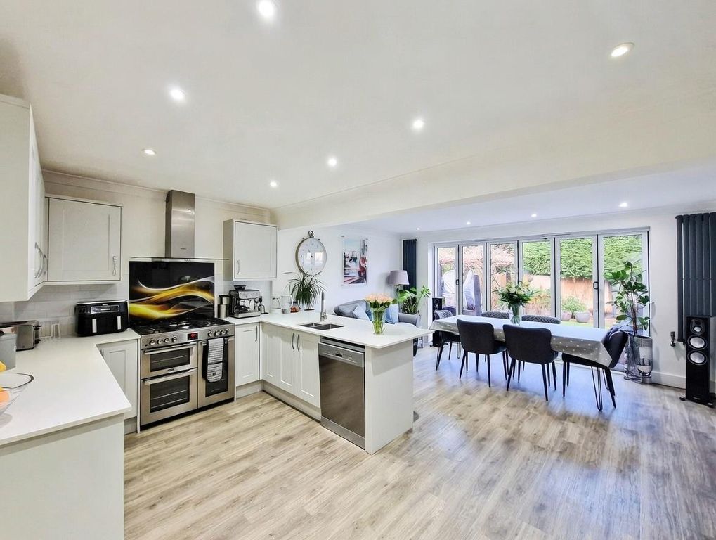 Property photo 1 of 20 Image (38).Jpg