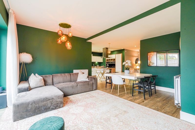 Property photo 2 of 37 Photo 31